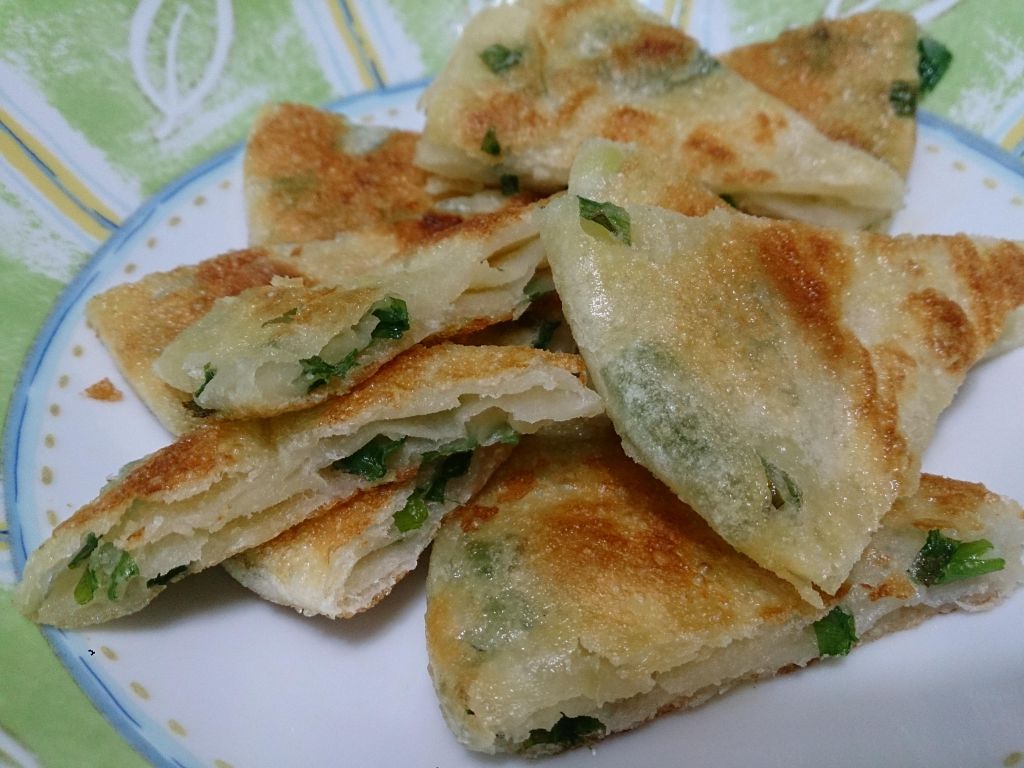 lanni  香酥葱油饼的加工步骤