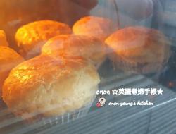 港式菠萝面包。早餐
假日玩🍞 家常烘焙