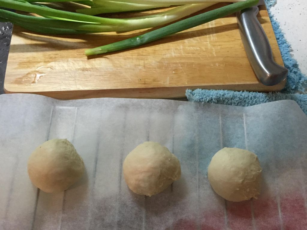 葱花面包-面包机揉面-毛厨👩🏻‍🍳的加工步骤