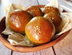 抹茶红豆面包 Matcha Buns with Red Bean Paste